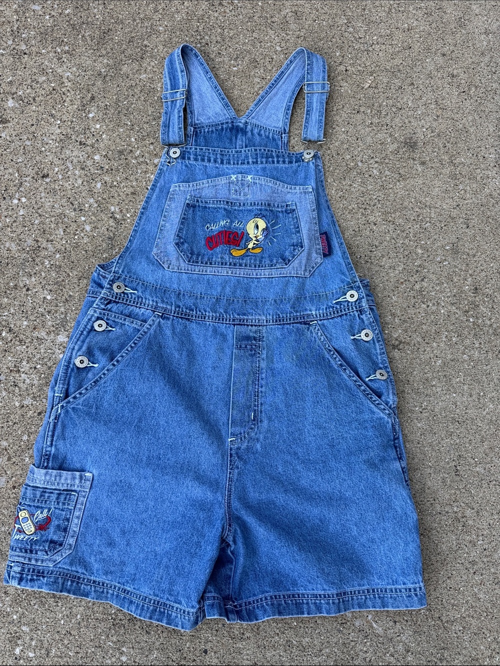 Vintage Looney Tunes Tweety Calling All Cuties Overall Shorts Size M